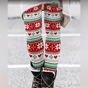 ☃️❄️NIB☃️❄️Green & Red Snowflake Leggings☃️❄️size XL